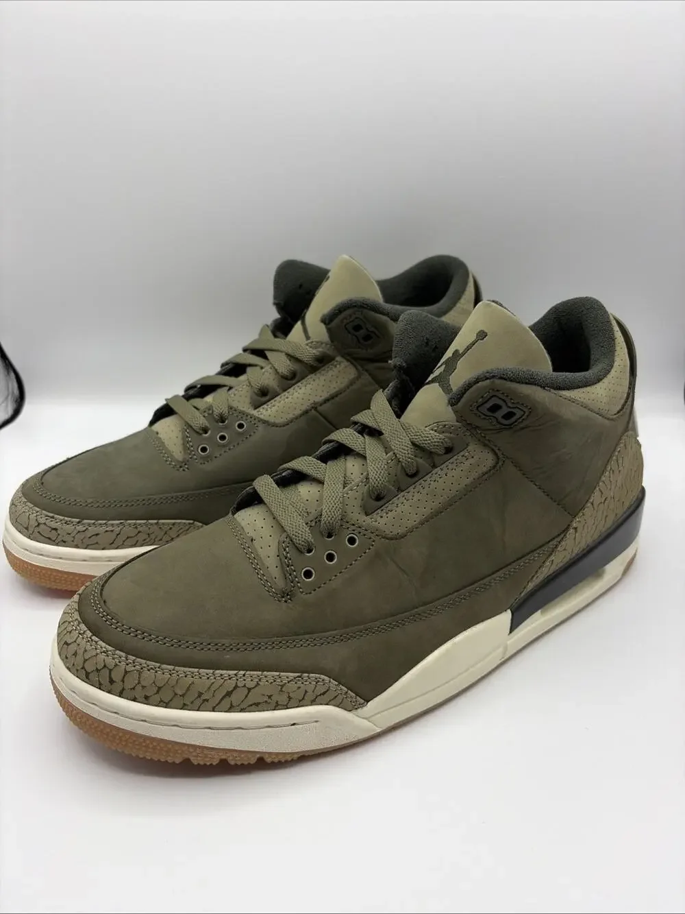 Nike Air Jordan 3 Retro Family Affair Olive DN3707-202 Men’s Size 10.5 VERY GOOD